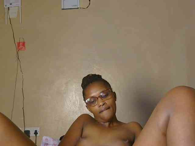 cutieglo webcam