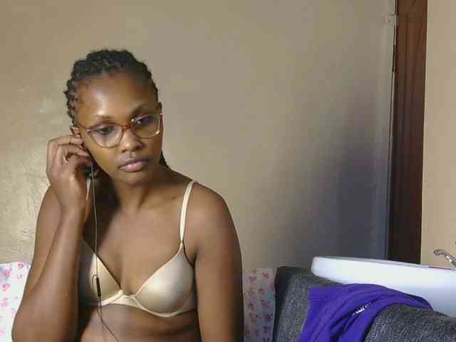 cutieglo webcam