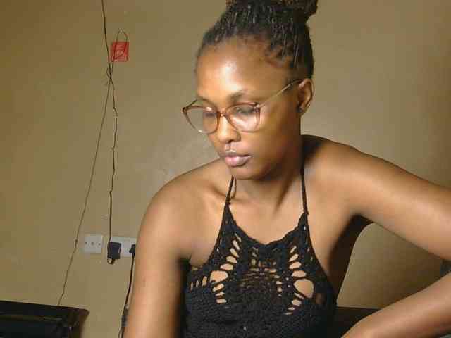 cutieglo webcam