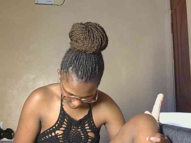 cutieglo webcam