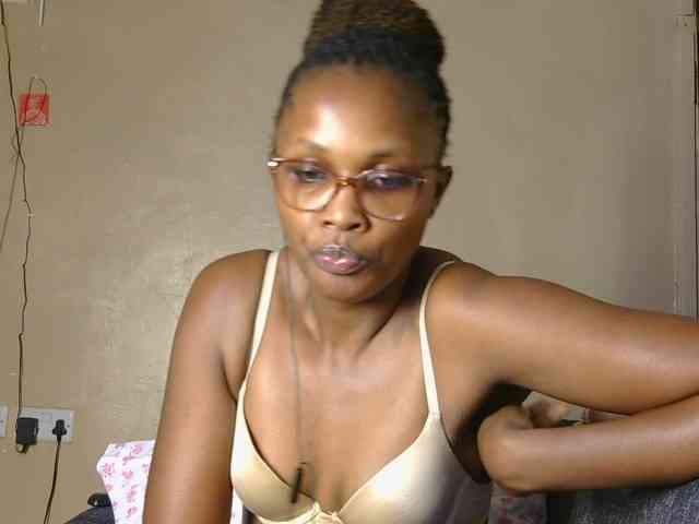 cutieglo webcam