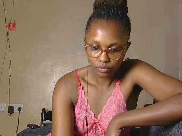 cutieglo webcam