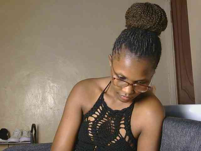 cutieglo webcam