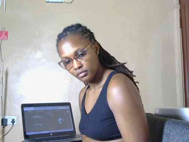 cutieglo webcam