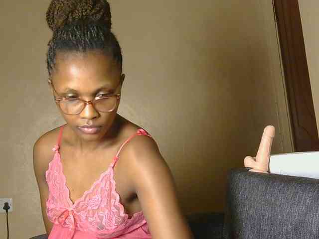 cutieglo webcam