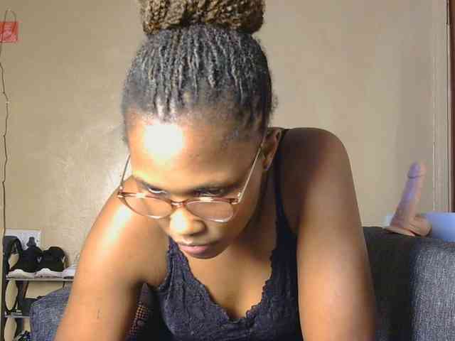 cutieglo webcam