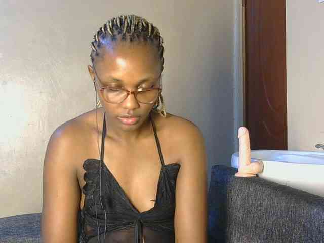 cutieglo webcam