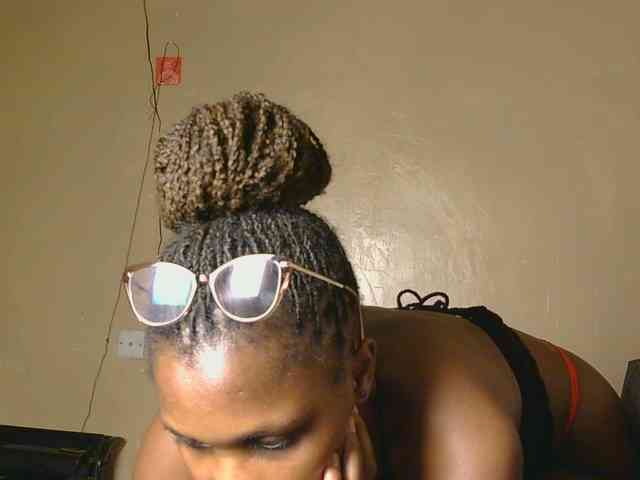 cutieglo webcam