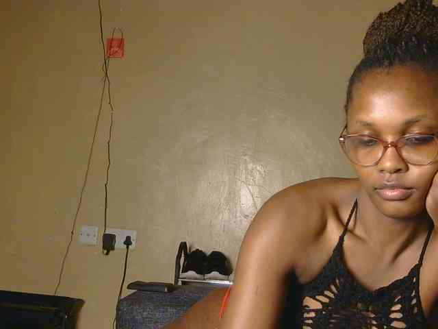 cutieglo webcam