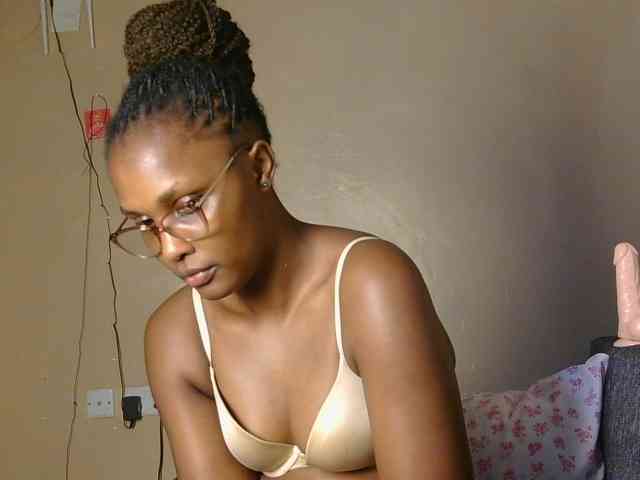 cutieglo webcam