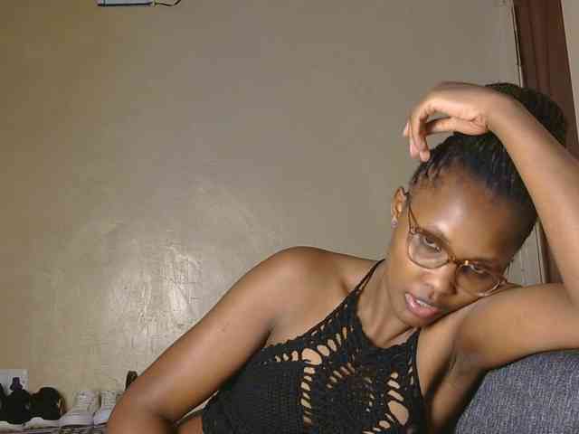 cutieglo webcam