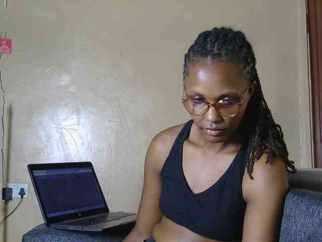 cutieglo webcam