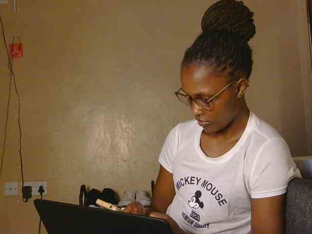 cutieglo webcam