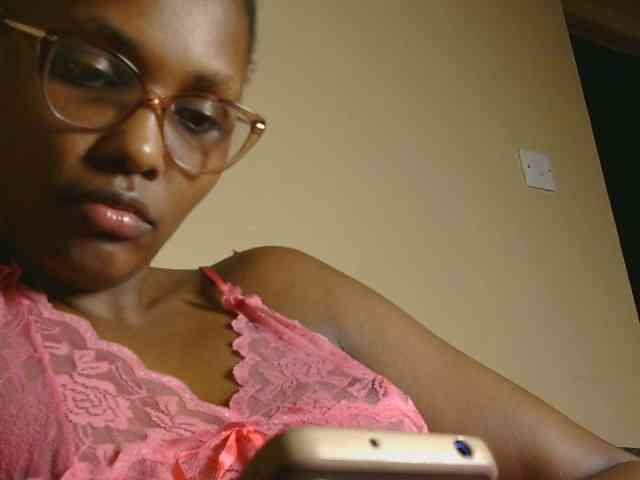cutieglo webcam
