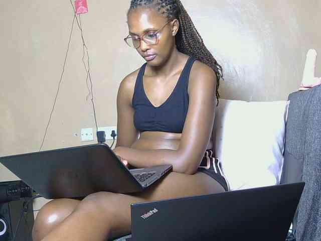 cutieglo webcam