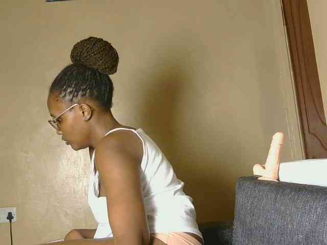 cutieglo webcam