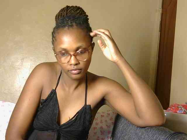 cutieglo webcam