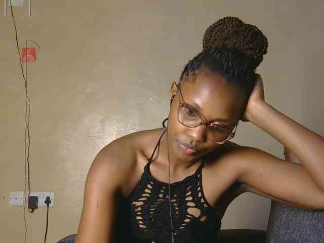 cutieglo webcam