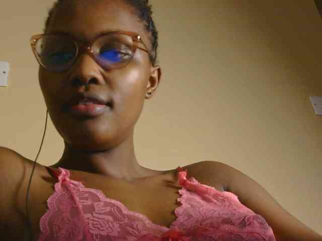 cutieglo webcam