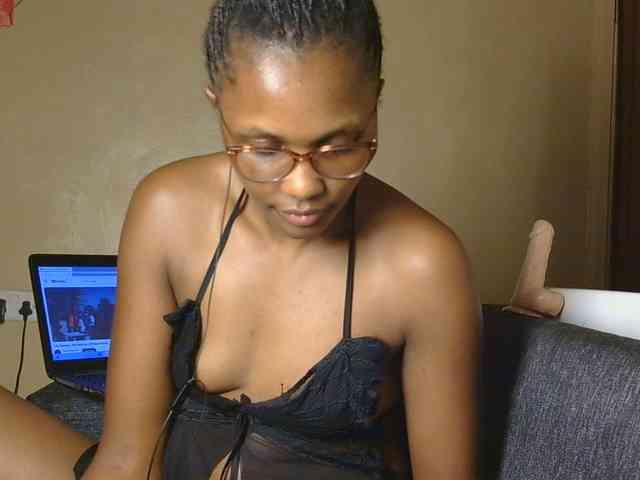 cutieglo webcam