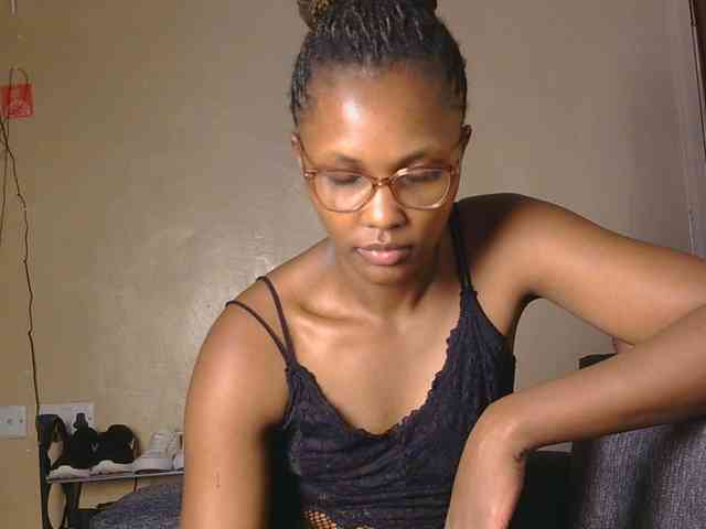 cutieglo webcam