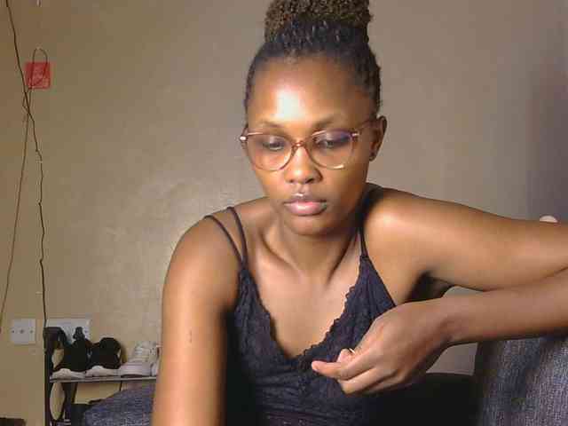 cutieglo webcam