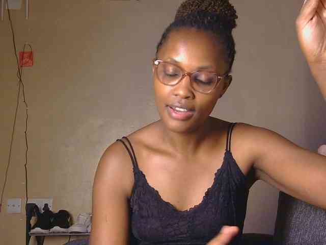 cutieglo webcam