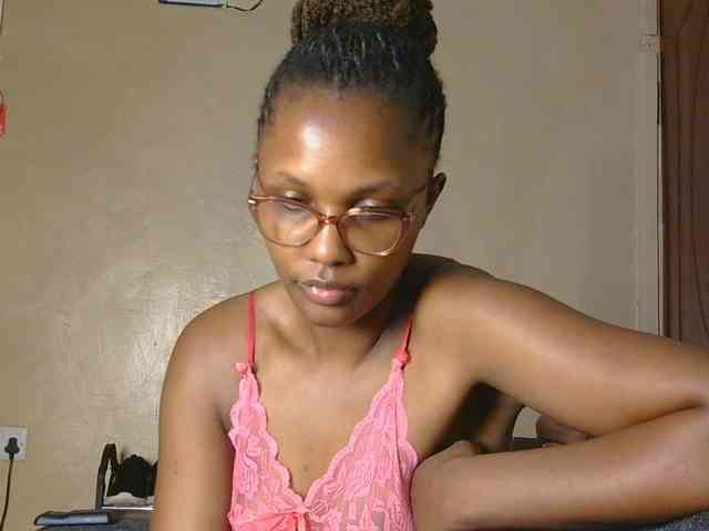 cutieglo webcam