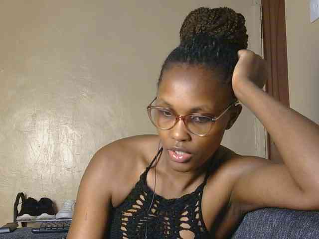 cutieglo webcam