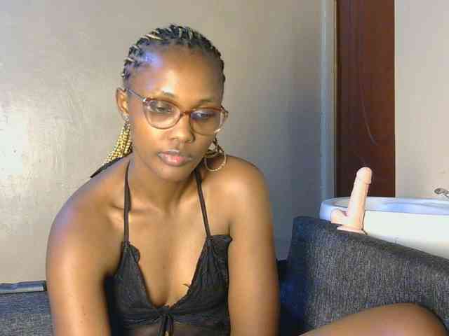 cutieglo webcam
