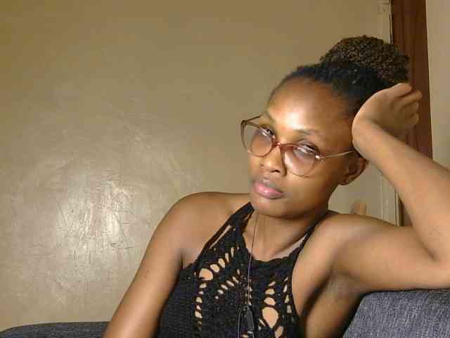 cutieglo webcam