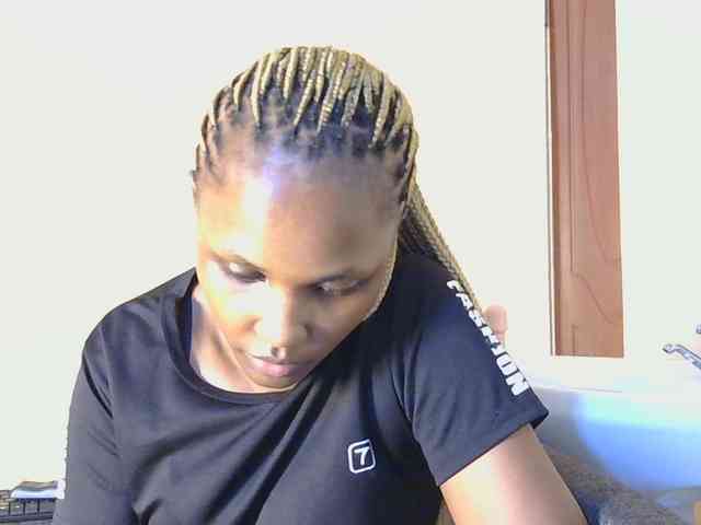 cutieglo webcam