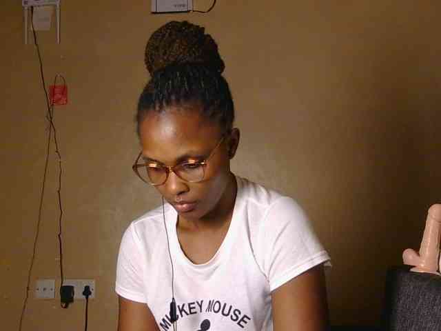 cutieglo webcam