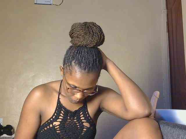 cutieglo webcam