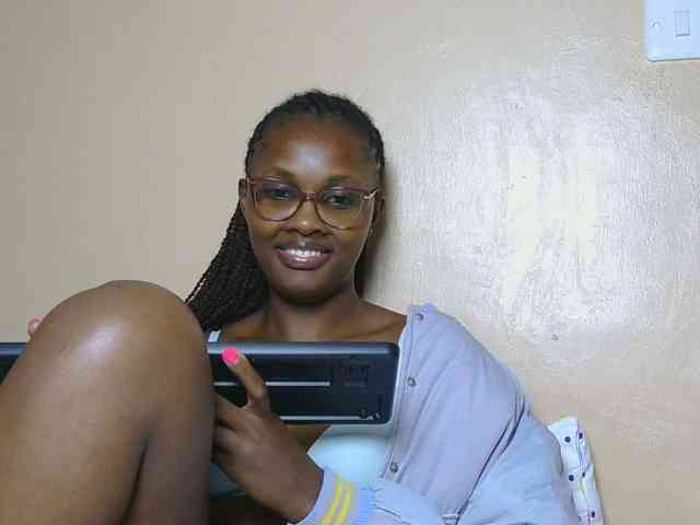 cutieglo webcam