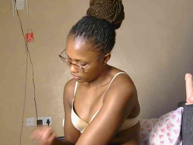 cutieglo webcam