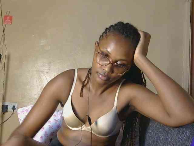 cutieglo webcam