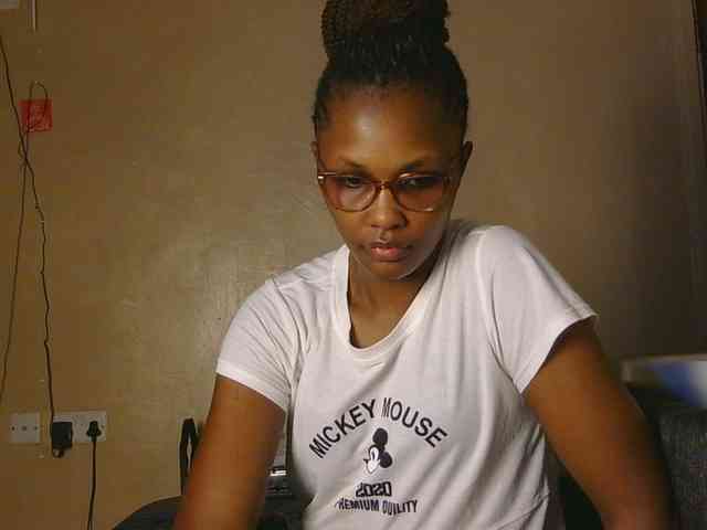 cutieglo webcam