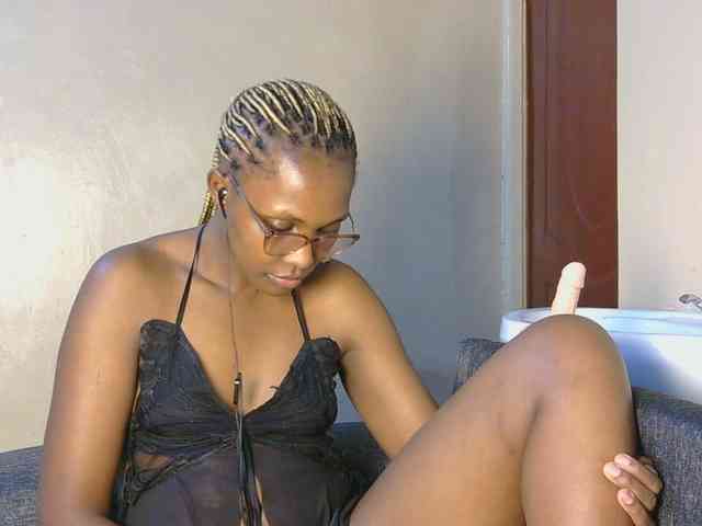 cutieglo webcam