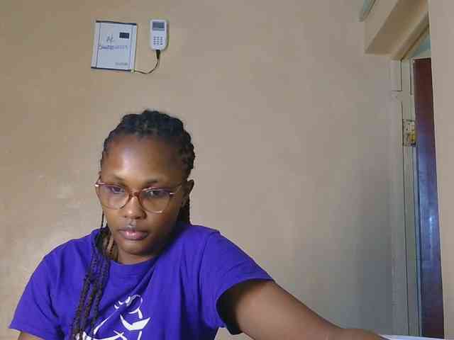 Model: cutieglo