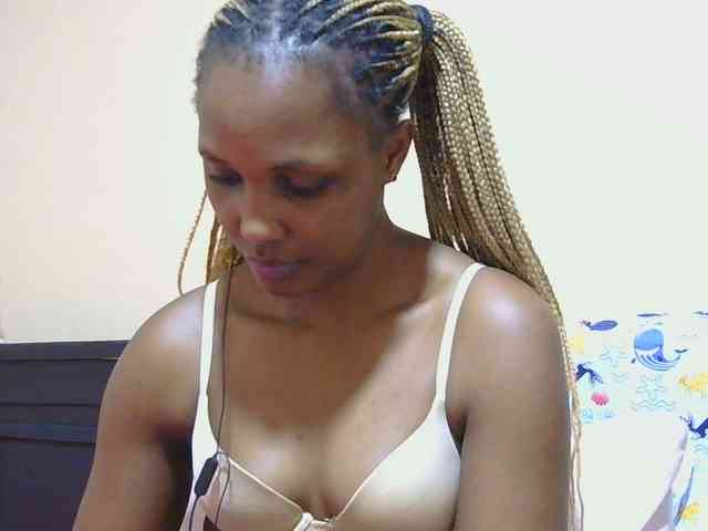 cutieglo webcam