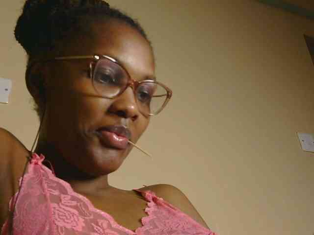 cutieglo webcam