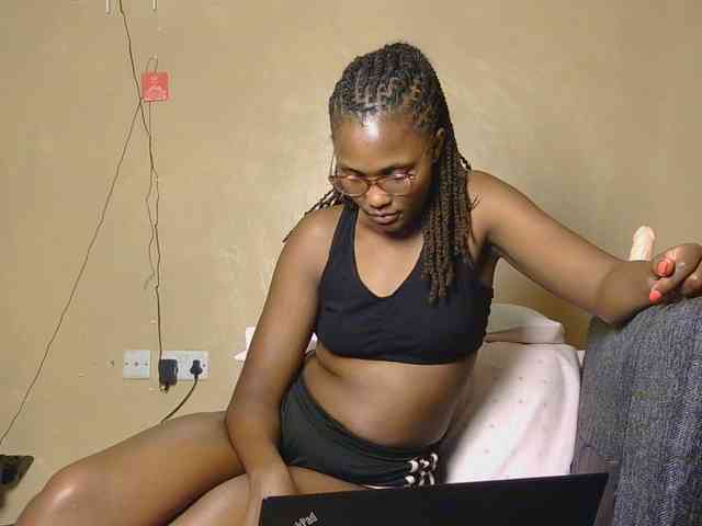 cutieglo webcam