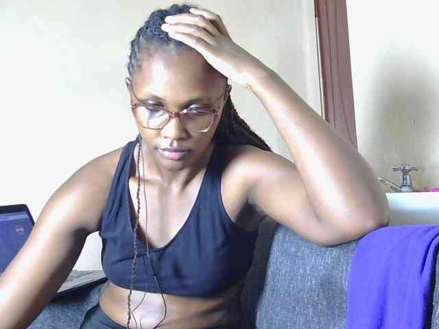cutieglo webcam