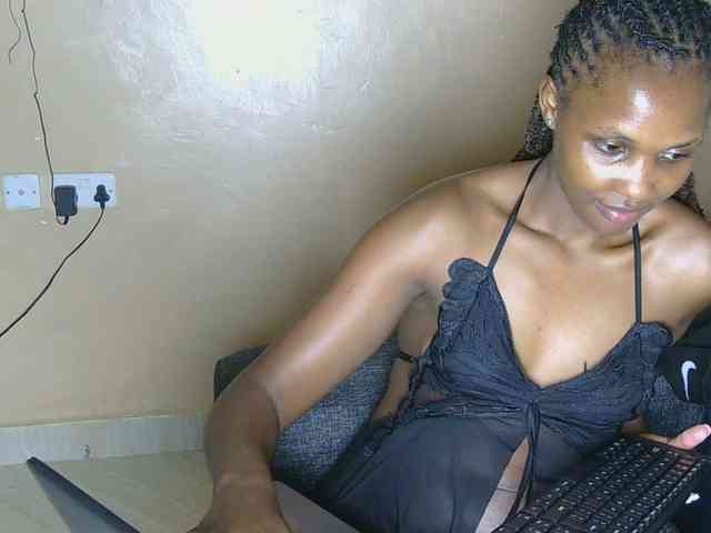cutieglo webcam