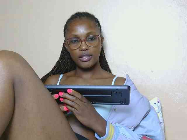 cutieglo webcam