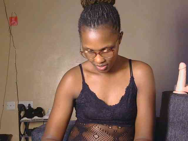 cutieglo webcam