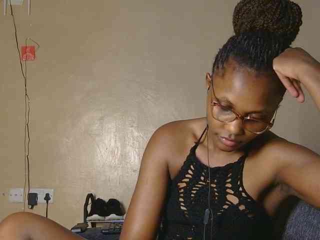 cutieglo webcam