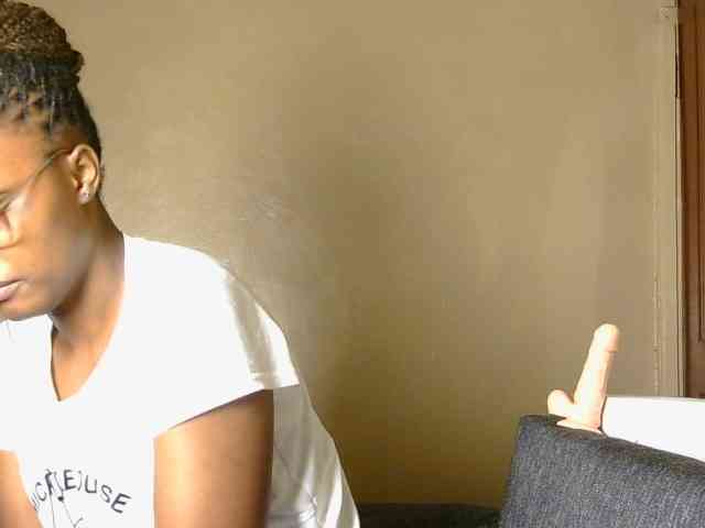 cutieglo webcam