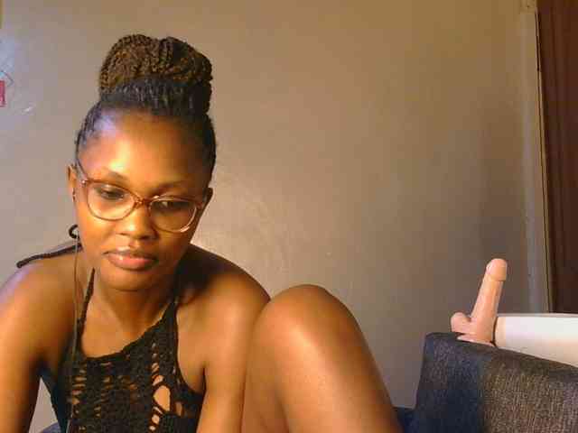 cutieglo webcam